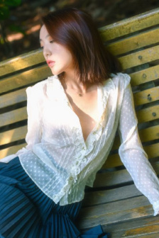 美女淋浴